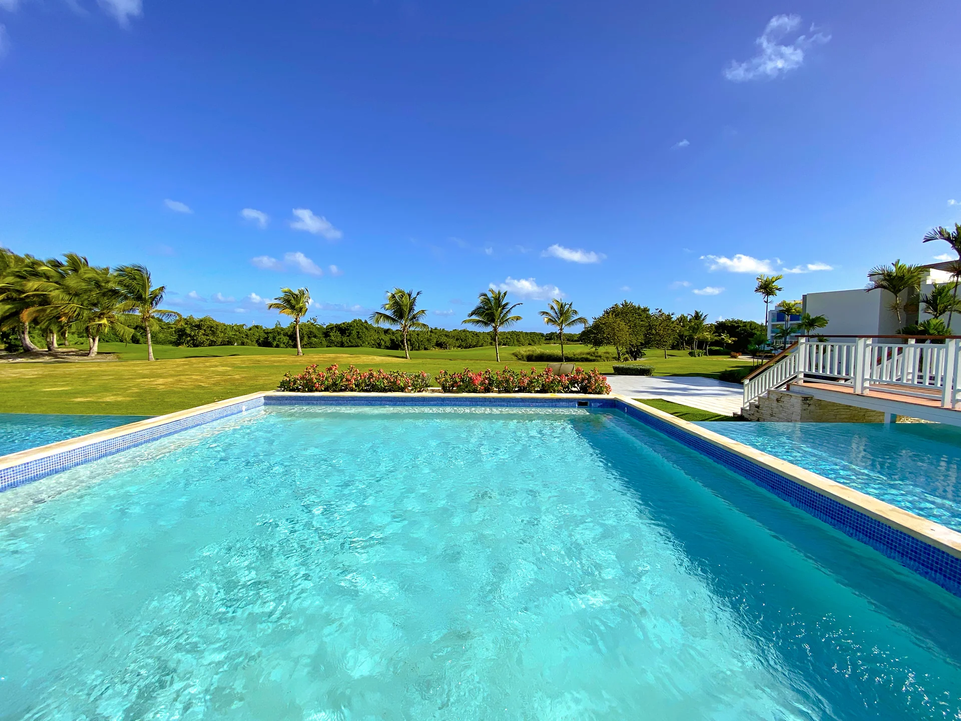 Awesome pool and golf view apartment at Cana Rock